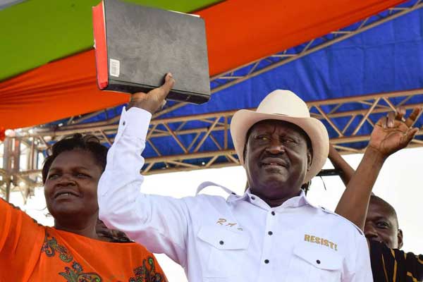 Raila Odinga kujiapisha